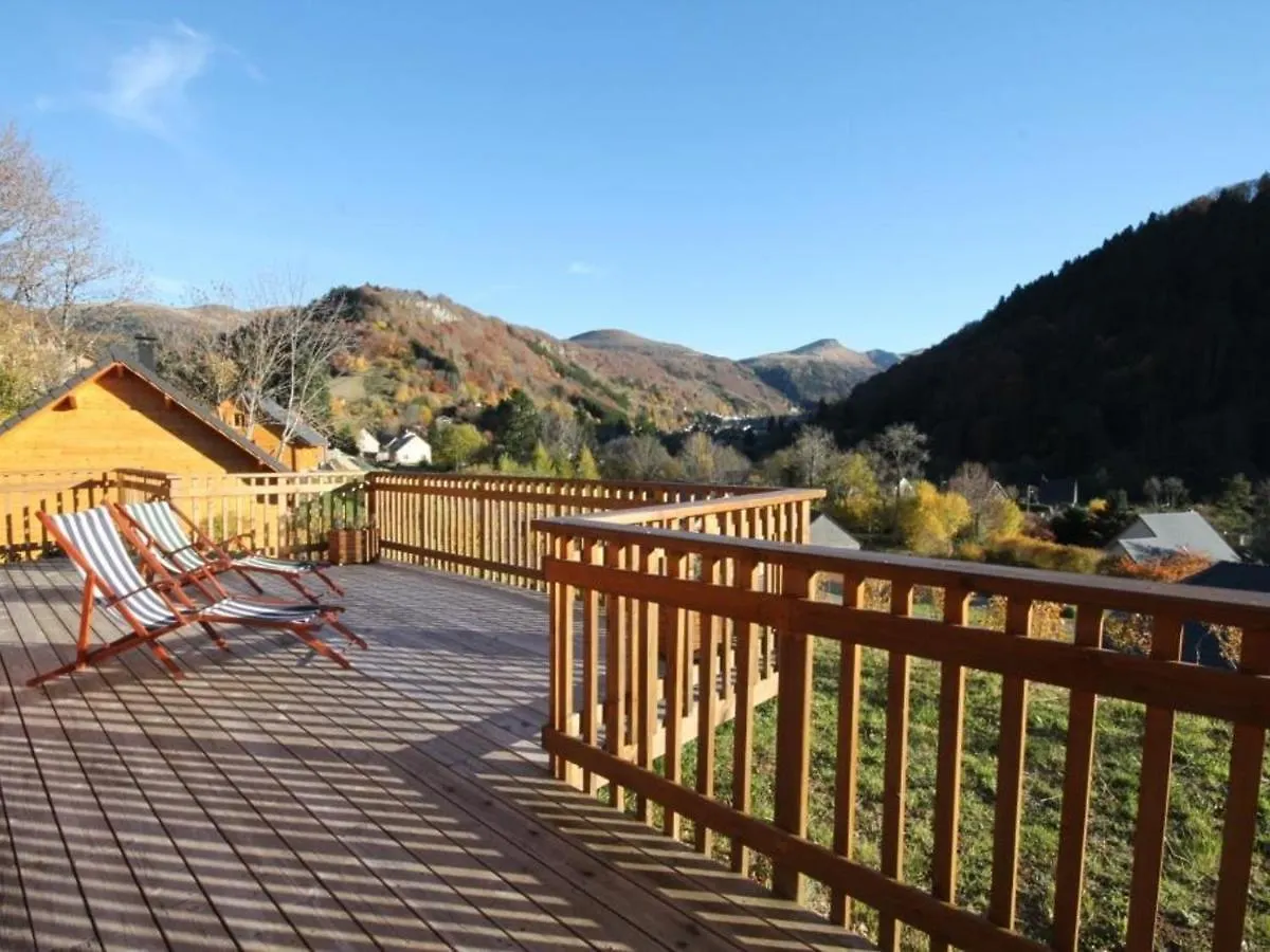 Chalet Confortable 3 Etoiles Avec Terrasse Au Mont-Dore - 6 Pers., 2 Chambres, Wifi - Fr-1-608-10 0*, Le Mont-Dore France